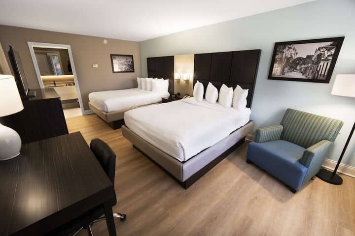 Room 6 of 38